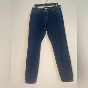Old Navy Rockstar skinny jeans (short).